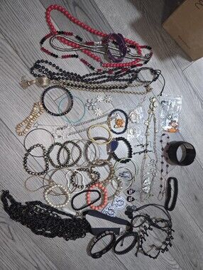 55+ Pc Mixed Jewelry Lot Pendants Bracelets Necklaces Earrings Mystery Jar Bulk